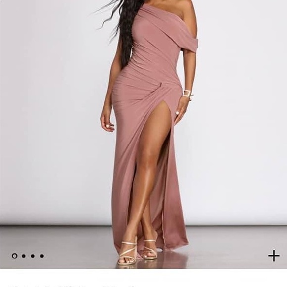 Windsor mauve dress. - Picture 1 of 1